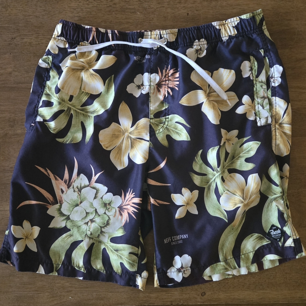 Neff Board Shorts large, unlined